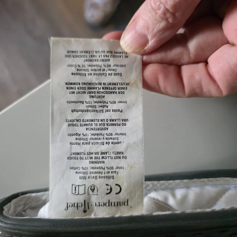 Pampered Chef Oven Mitts